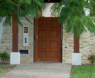 Garage-Doors-Sunshine-Coast-100